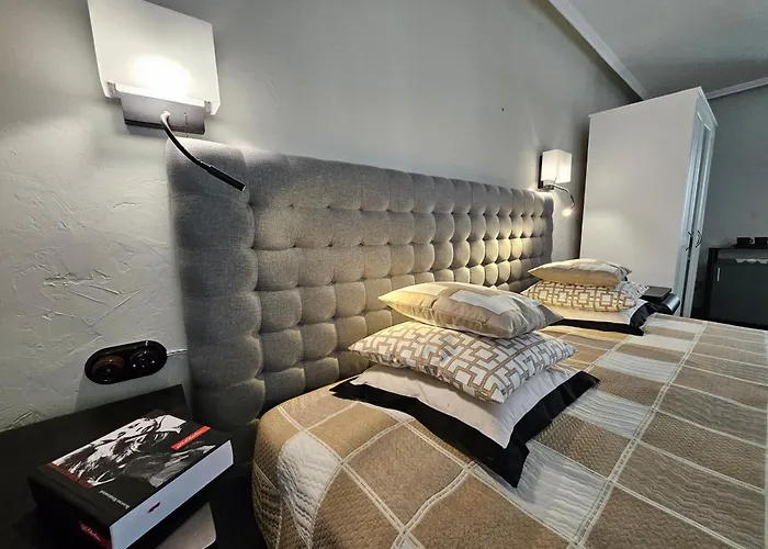 아파트 The Fourth Brother