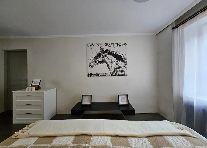 The Fourth Brother 아파트 *